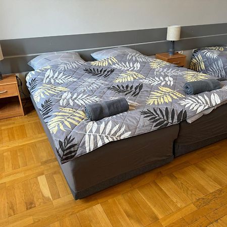 Hostel Va Bank رشيشوف المظهر الخارجي الصورة